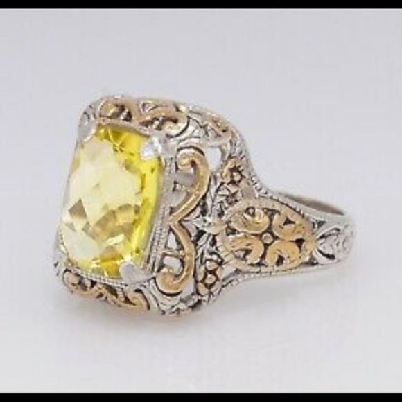 Woman’s Peridot ring. Size 6 - Picture 2 of 2